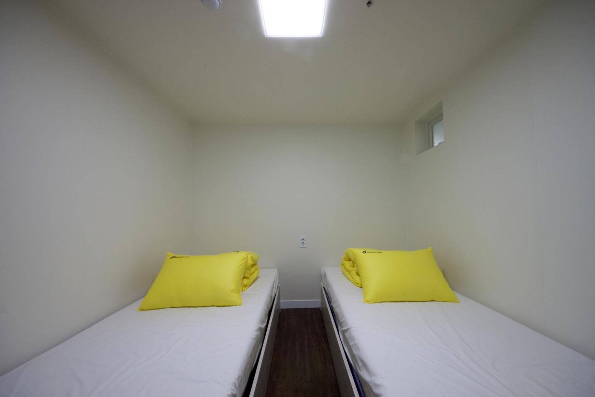 24 Guesthouse Myeongdong Town Seul Camera foto